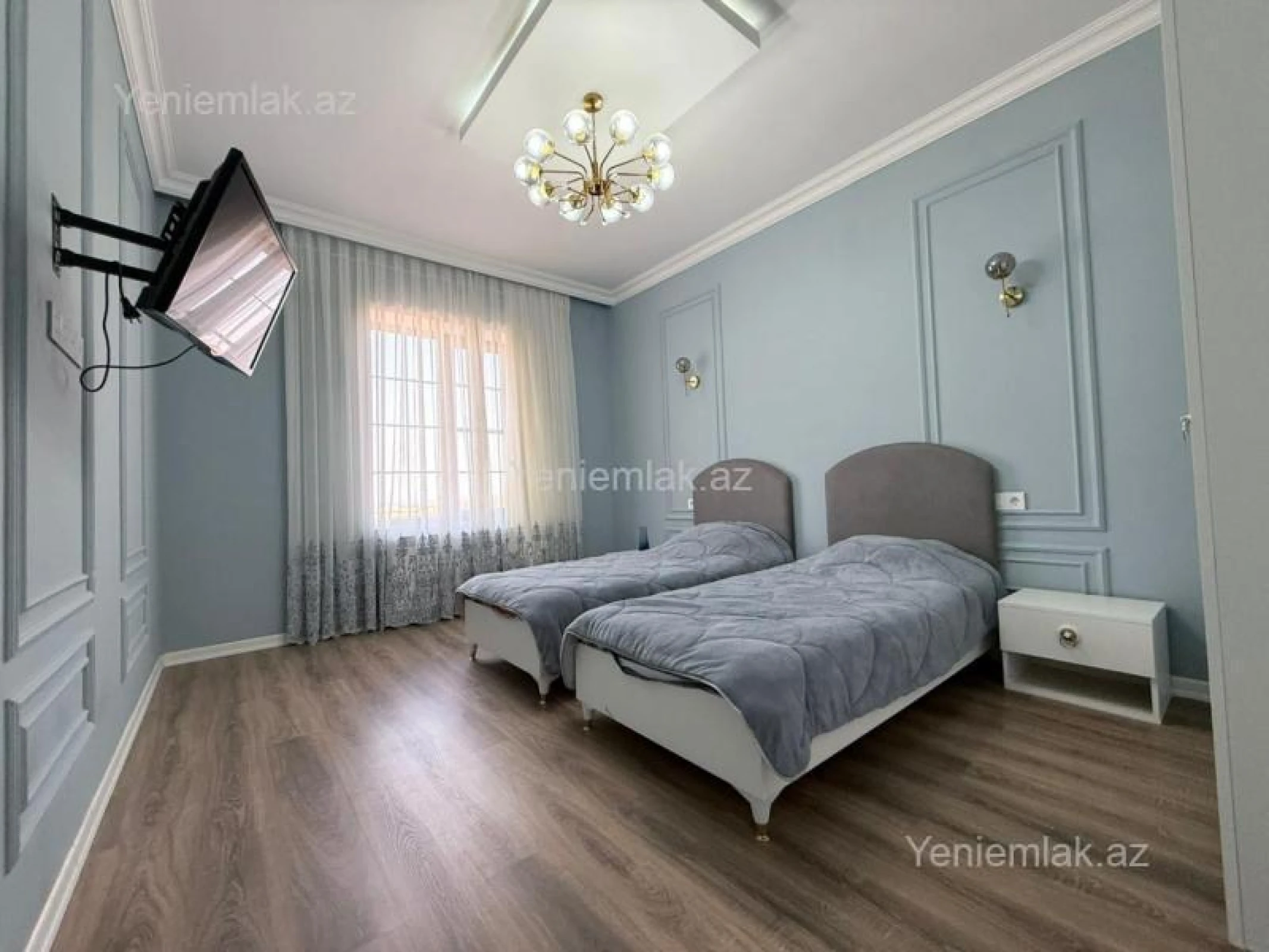 Satılır 5 otaqlı həyət evi 270 m²