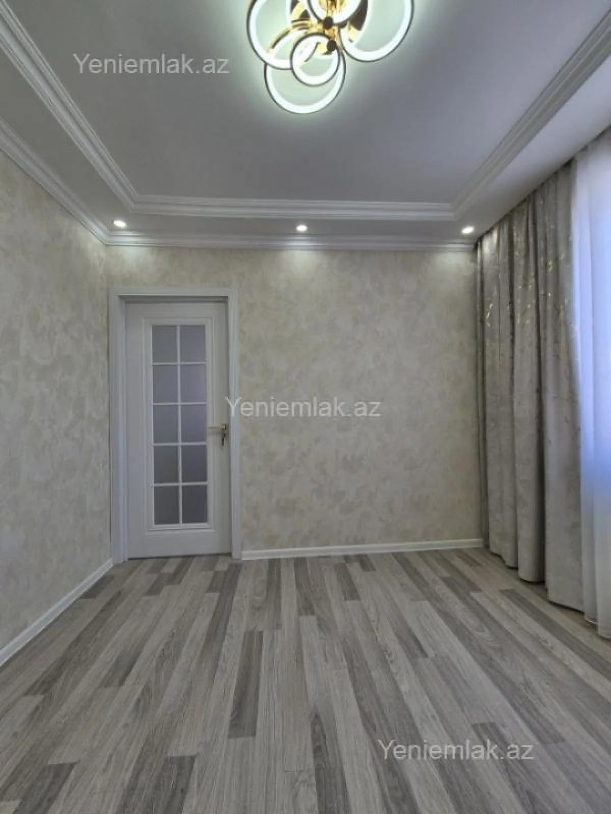 Satılır 2 otaqlı köhnə tikili 38 m²