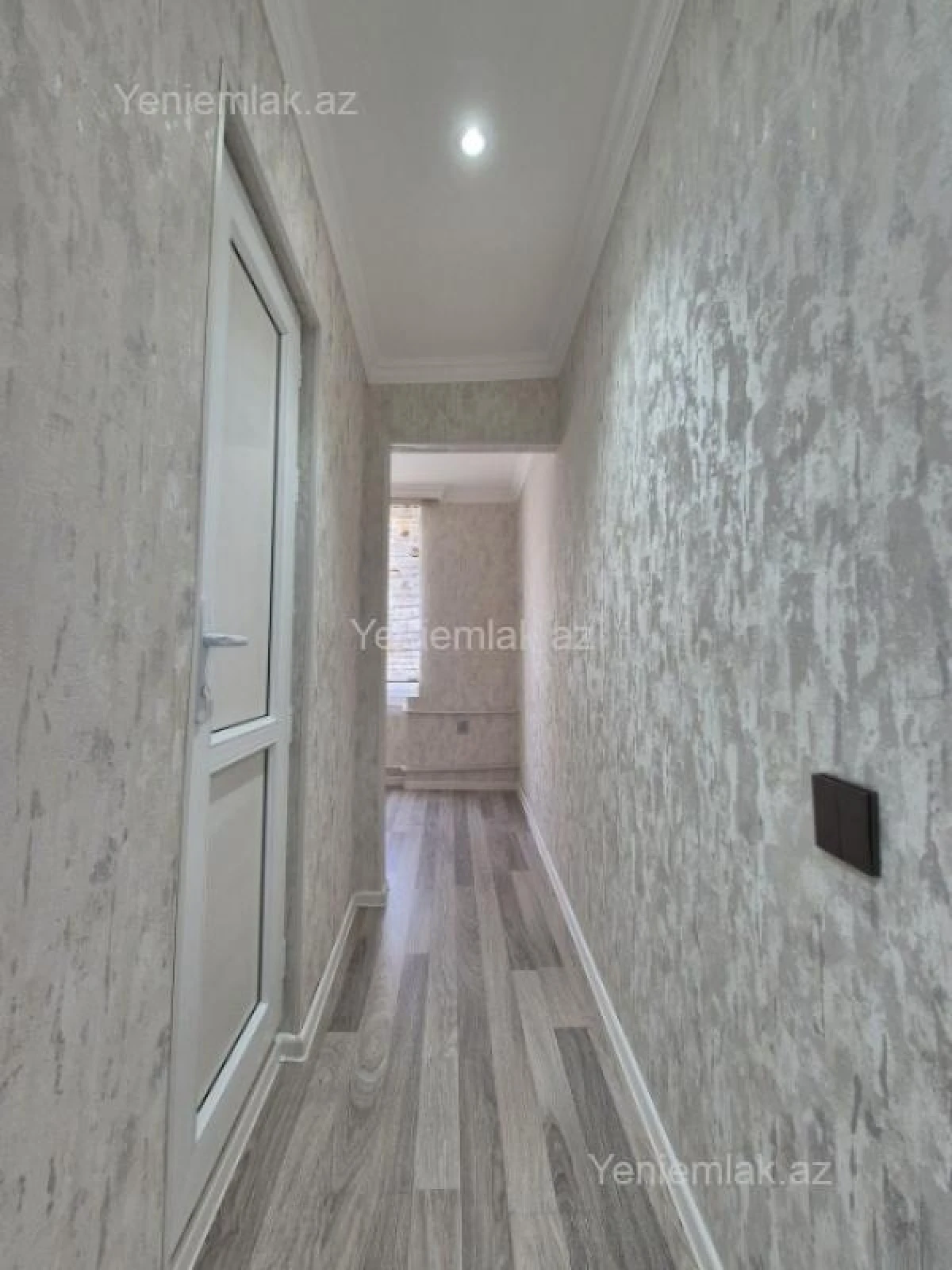 Satılır 2 otaqlı köhnə tikili 38 m²