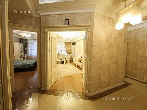 Satılır 3 otaqlı yeni tikili 120 m²