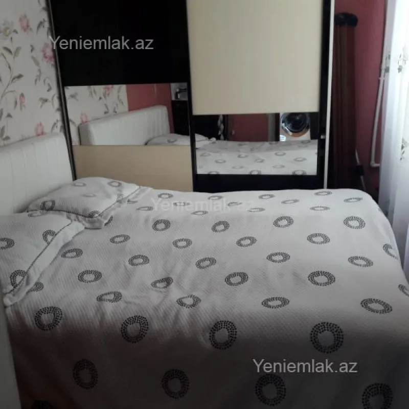 Satılır 2 otaqlı köhnə tikili 40 m²