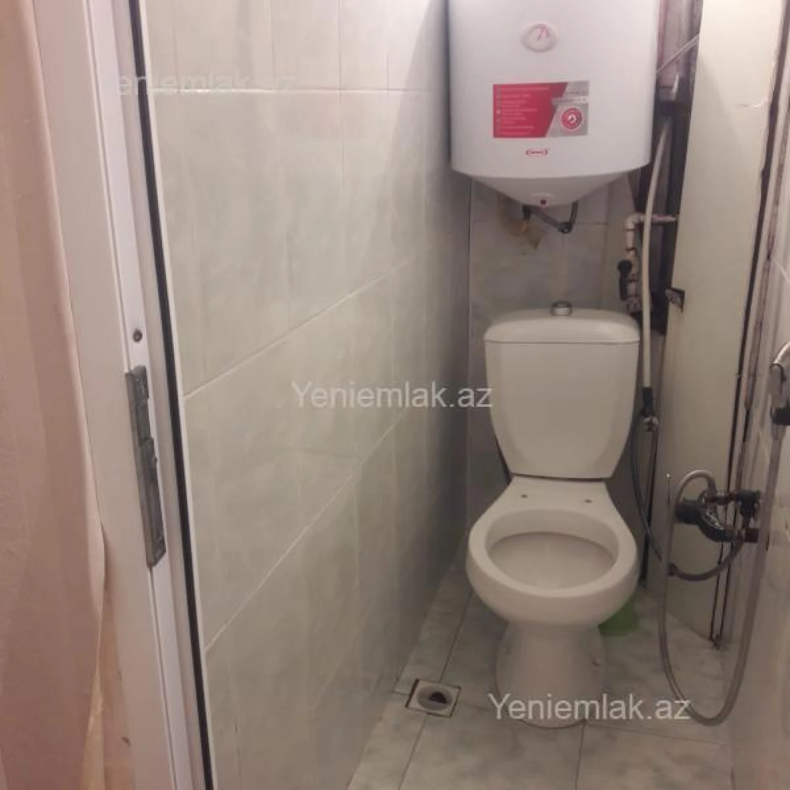 Satılır 2 otaqlı köhnə tikili 40 m²