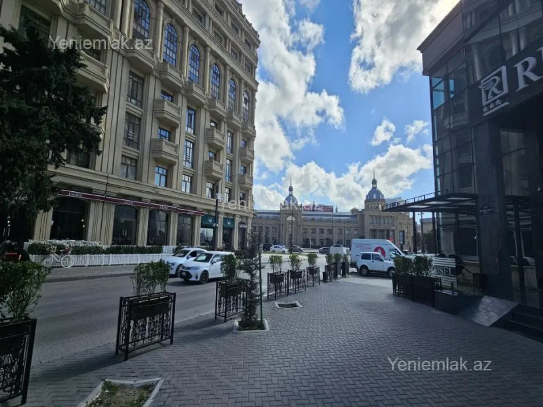 Satılır 2 otaqlı yeni tikili 85 m²