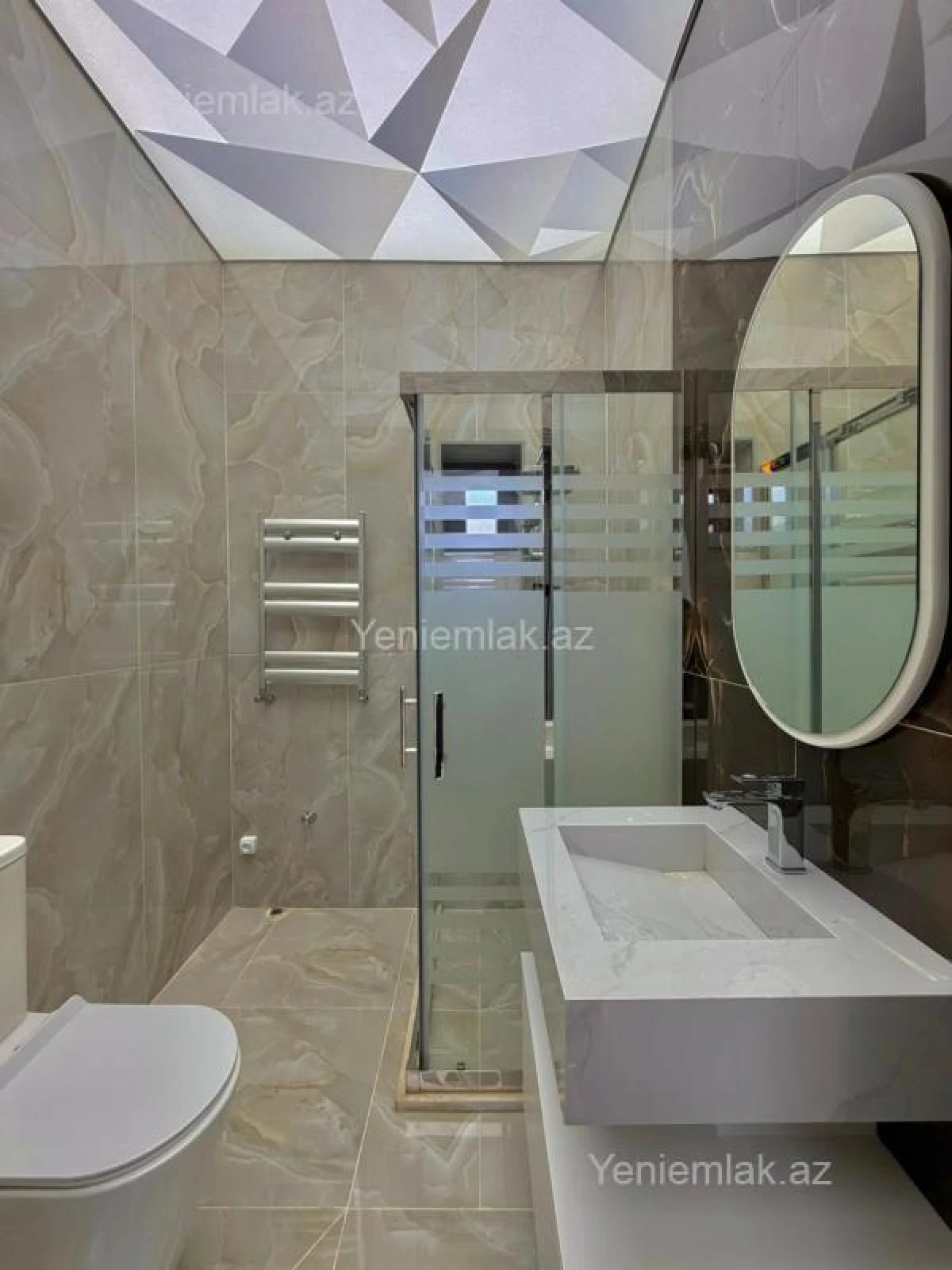 Satılır 5 otaqlı həyət evi 200 m²