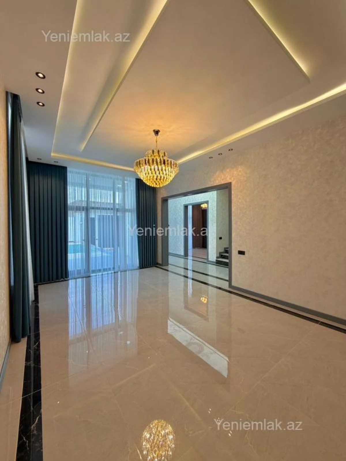 Satılır 5 otaqlı həyət evi 200 m²