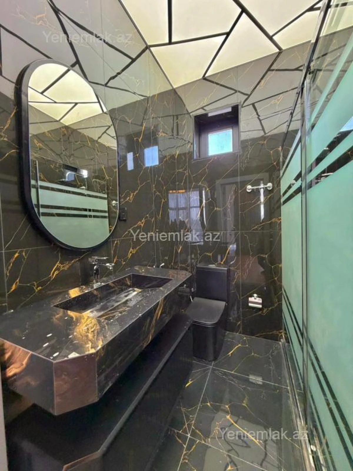 Satılır 5 otaqlı həyət evi 200 m²