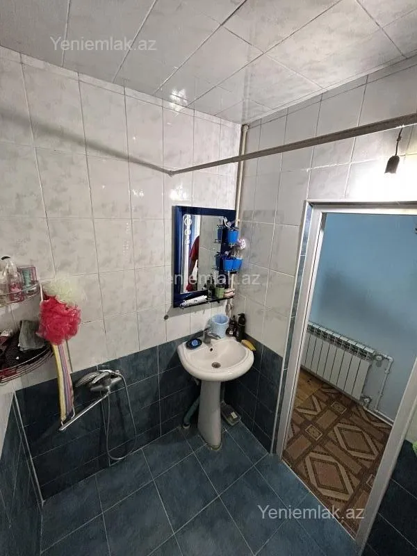 Satılır 3 otaqlı köhnə tikili 72 m²