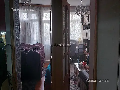 Satılır 2 otaqlı köhnə tikili 40 m²