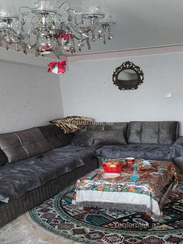 Satılır 2 otaqlı köhnə tikili 40 m²