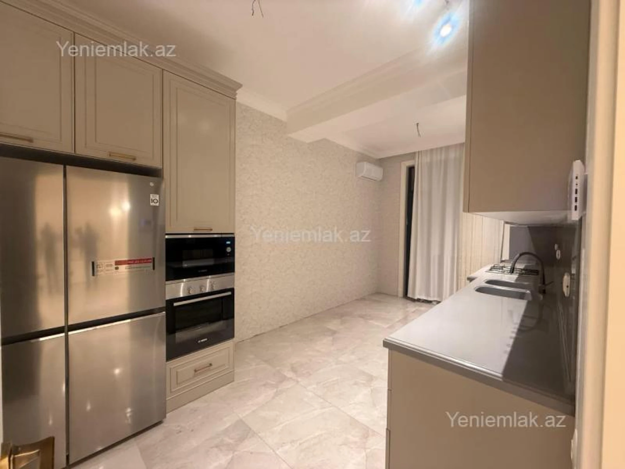 Satılır 4 otaqlı yeni tikili 142 m²