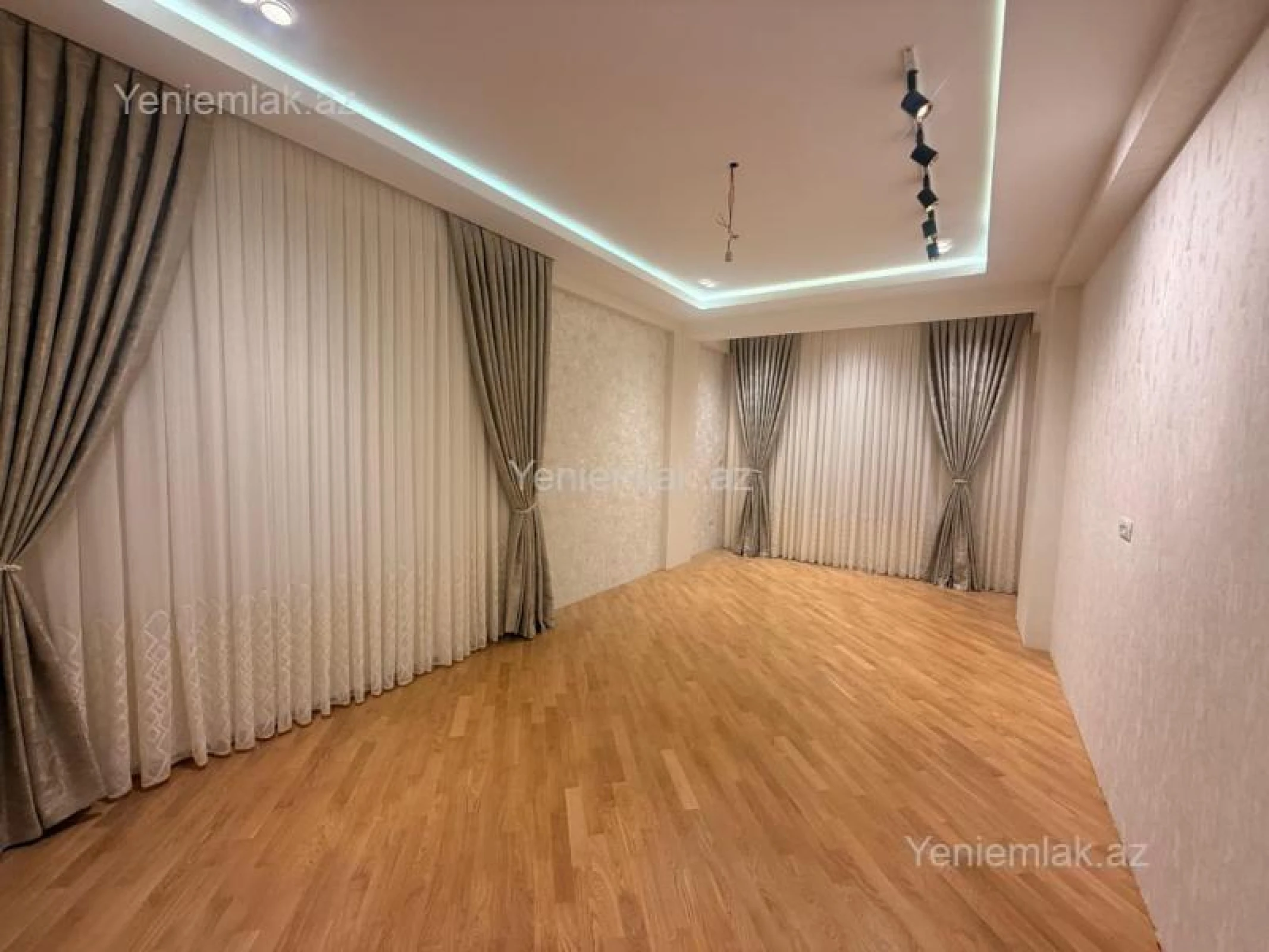 Satılır 4 otaqlı yeni tikili 142 m²