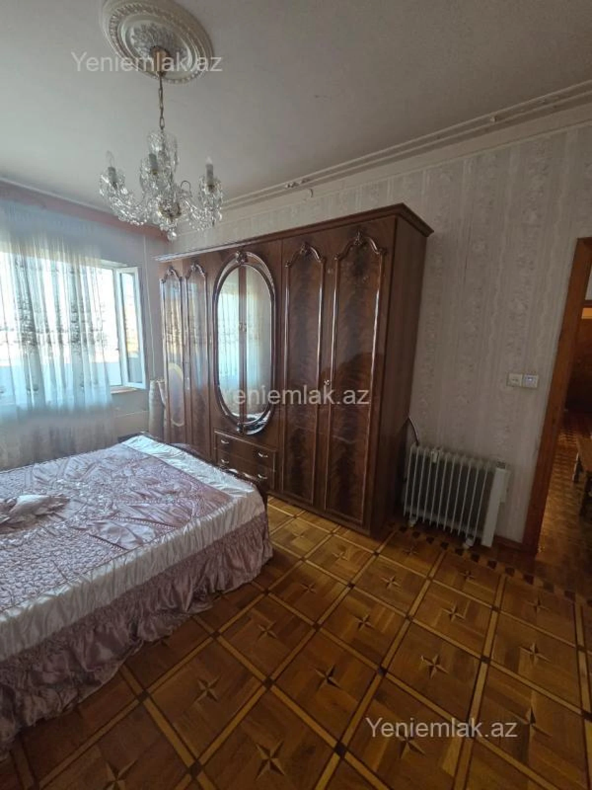 Satılır 4 otaqlı köhnə tikili 100 m²