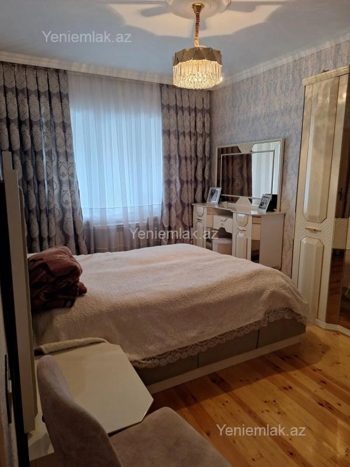 Satılır 3 otaqlı köhnə tikili 85 m²