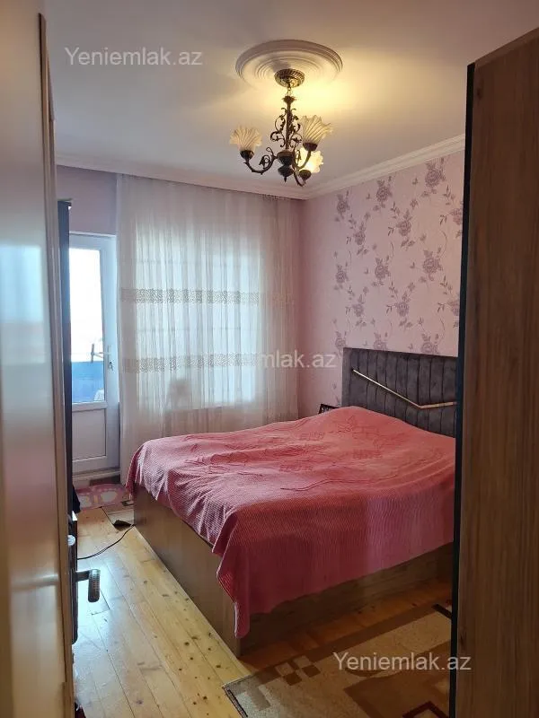 Satılır 3 otaqlı köhnə tikili 85 m²