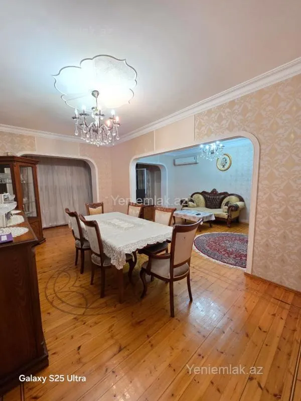 Satılır 5 otaqlı köhnə tikili 125 m²