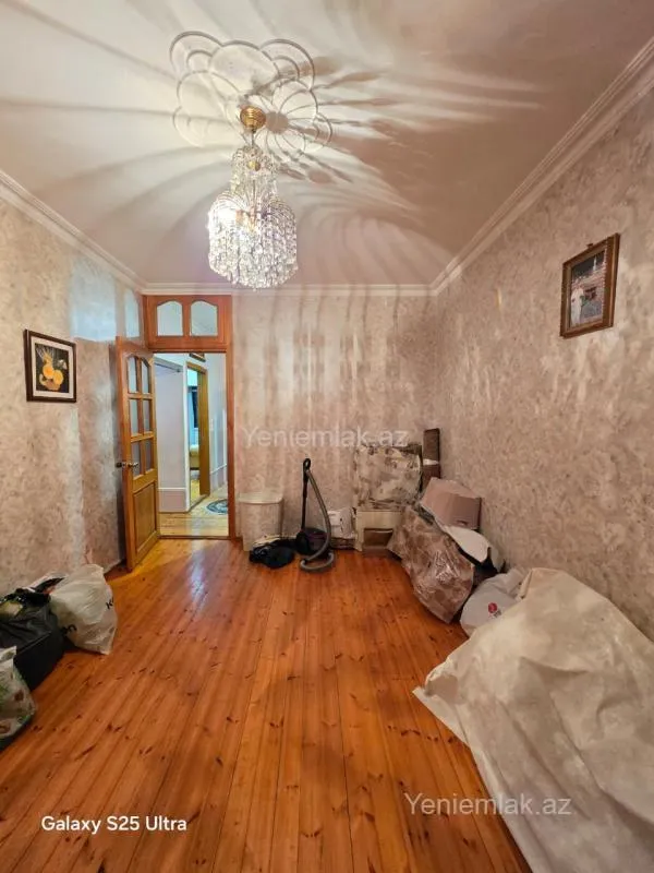 Satılır 5 otaqlı köhnə tikili 125 m²