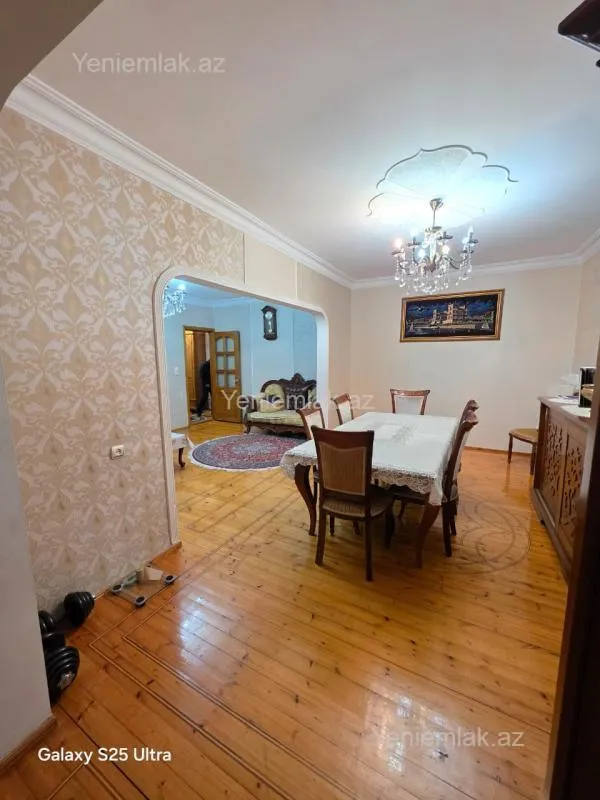 Satılır 5 otaqlı köhnə tikili 125 m²