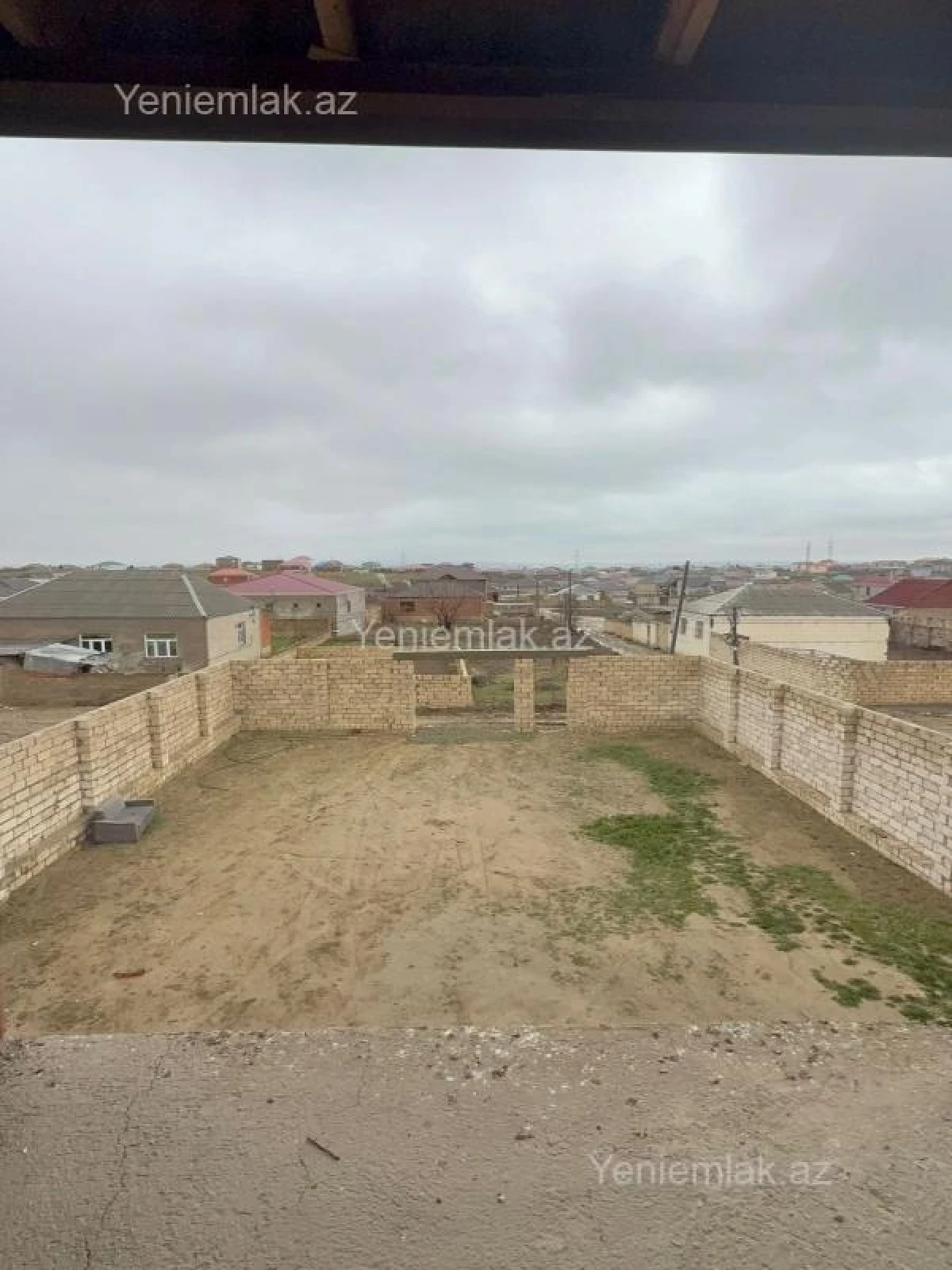 Satılır 6 otaqlı həyət evi 288 m²