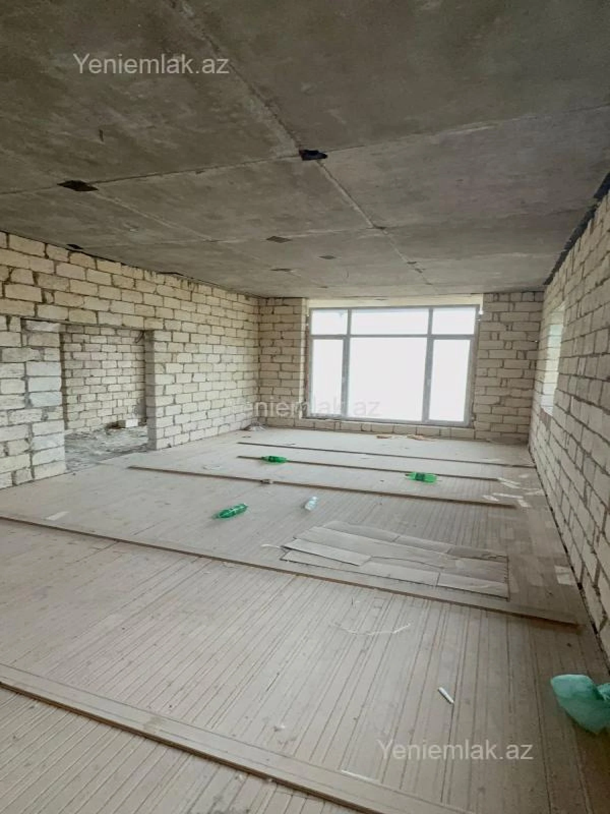 Satılır 6 otaqlı həyət evi 288 m²