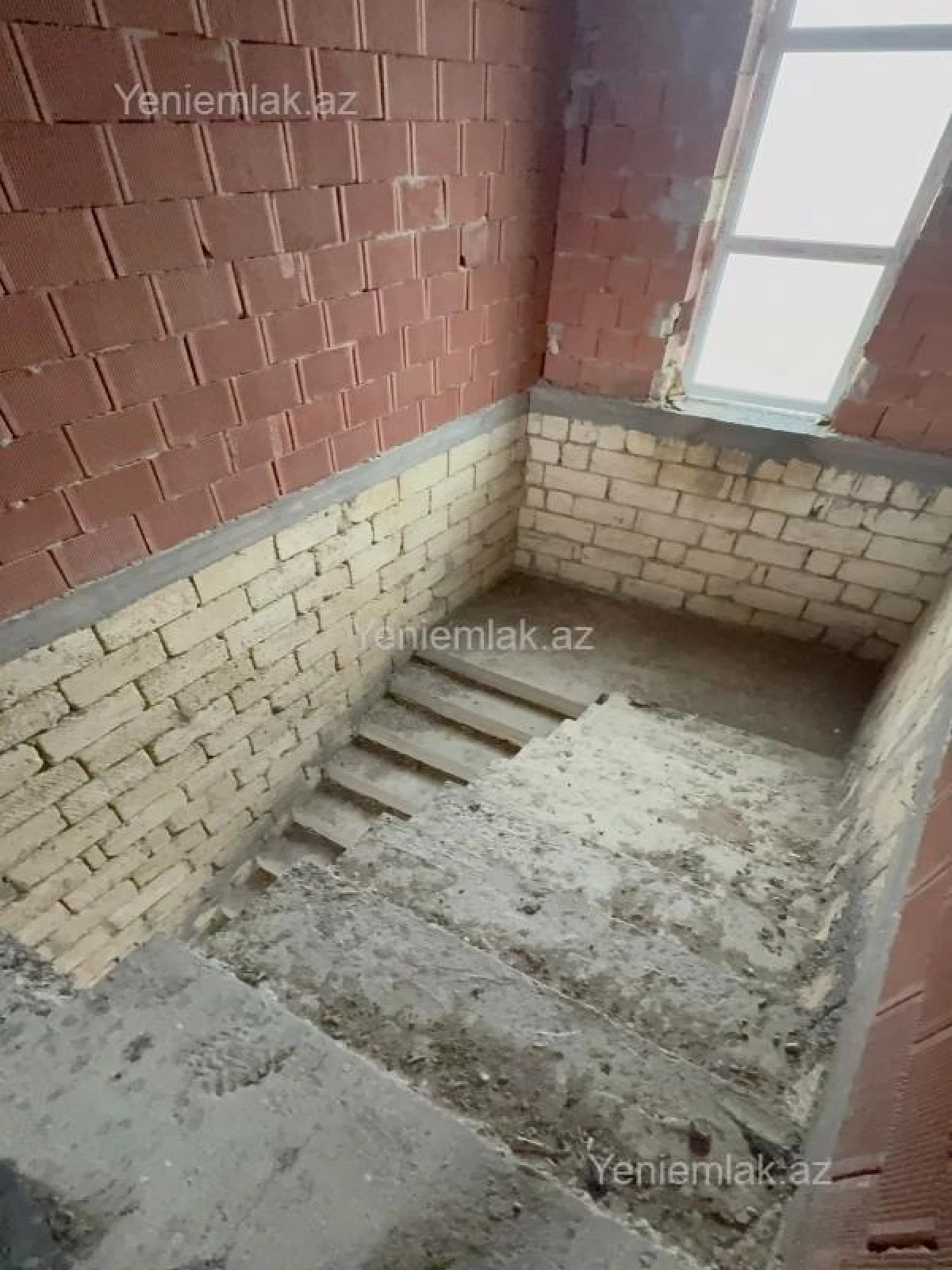 Satılır 6 otaqlı həyət evi 288 m²