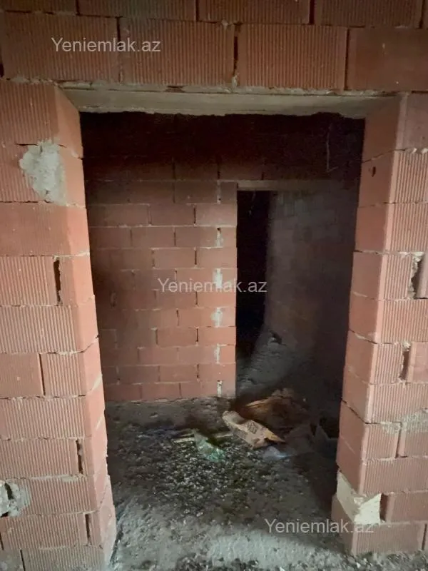 Satılır 6 otaqlı həyət evi 288 m²