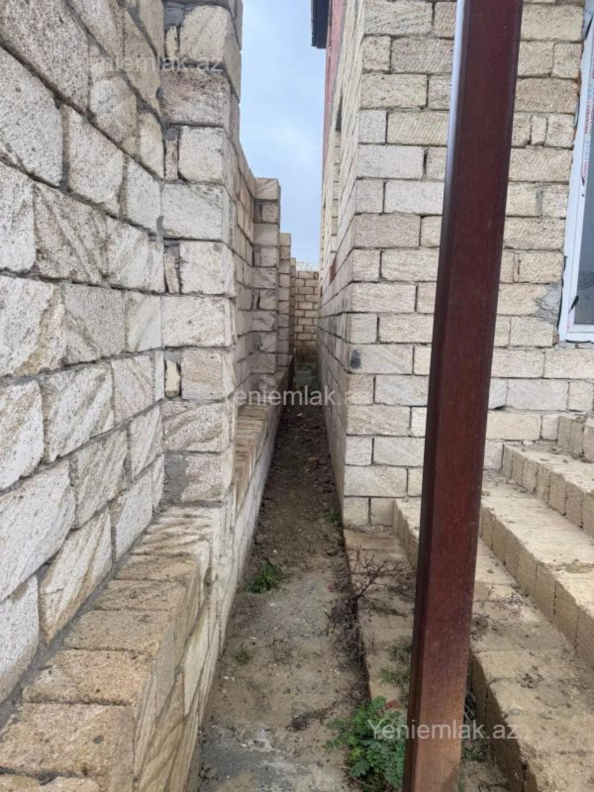 Satılır 6 otaqlı həyət evi 288 m²