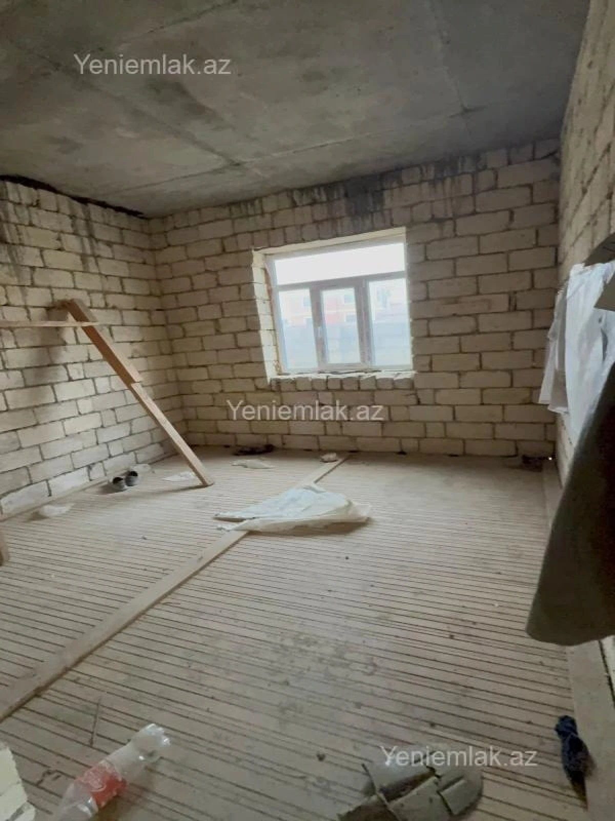 Satılır 6 otaqlı həyət evi 288 m²