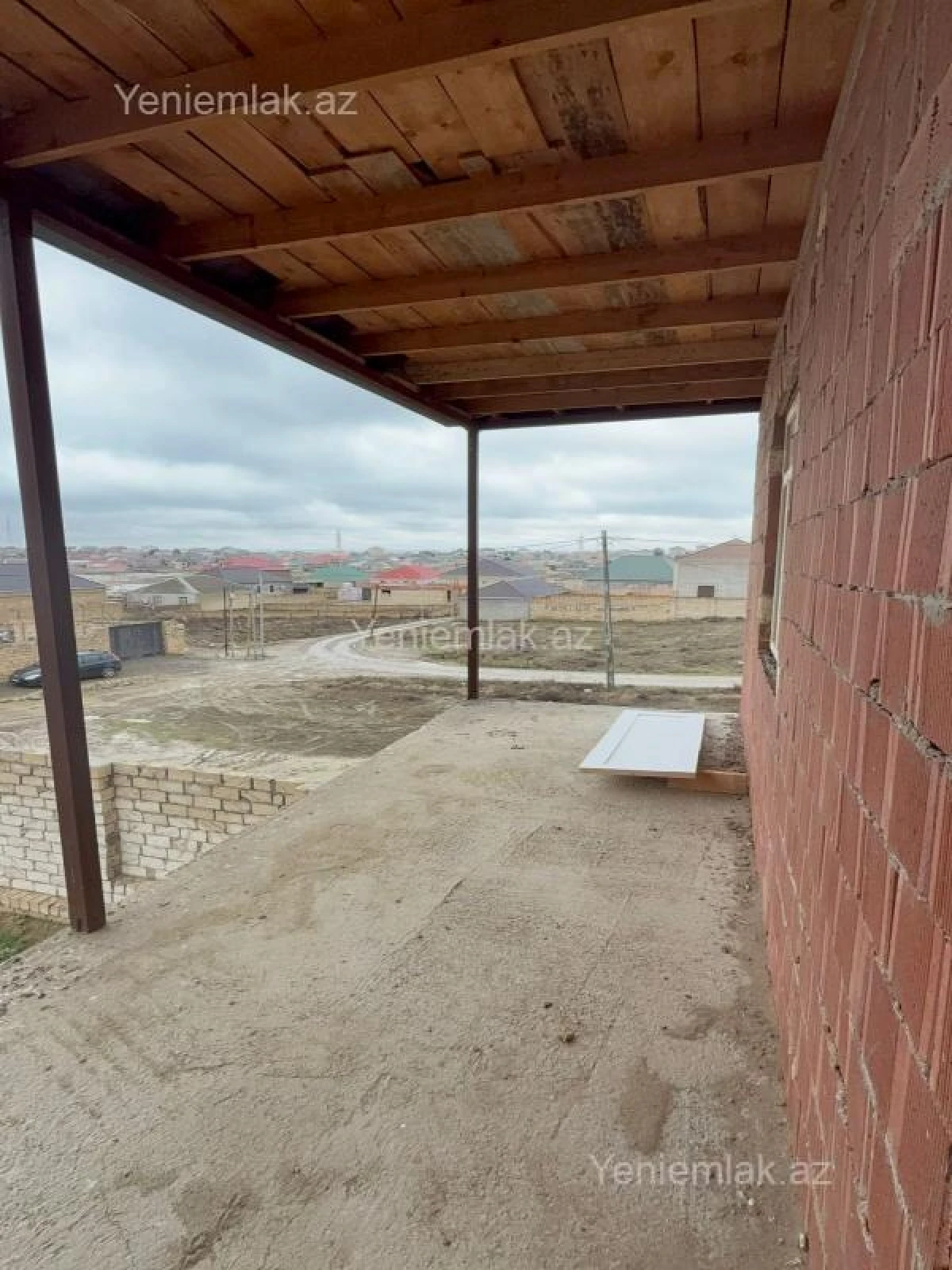 Satılır 6 otaqlı həyət evi 288 m²