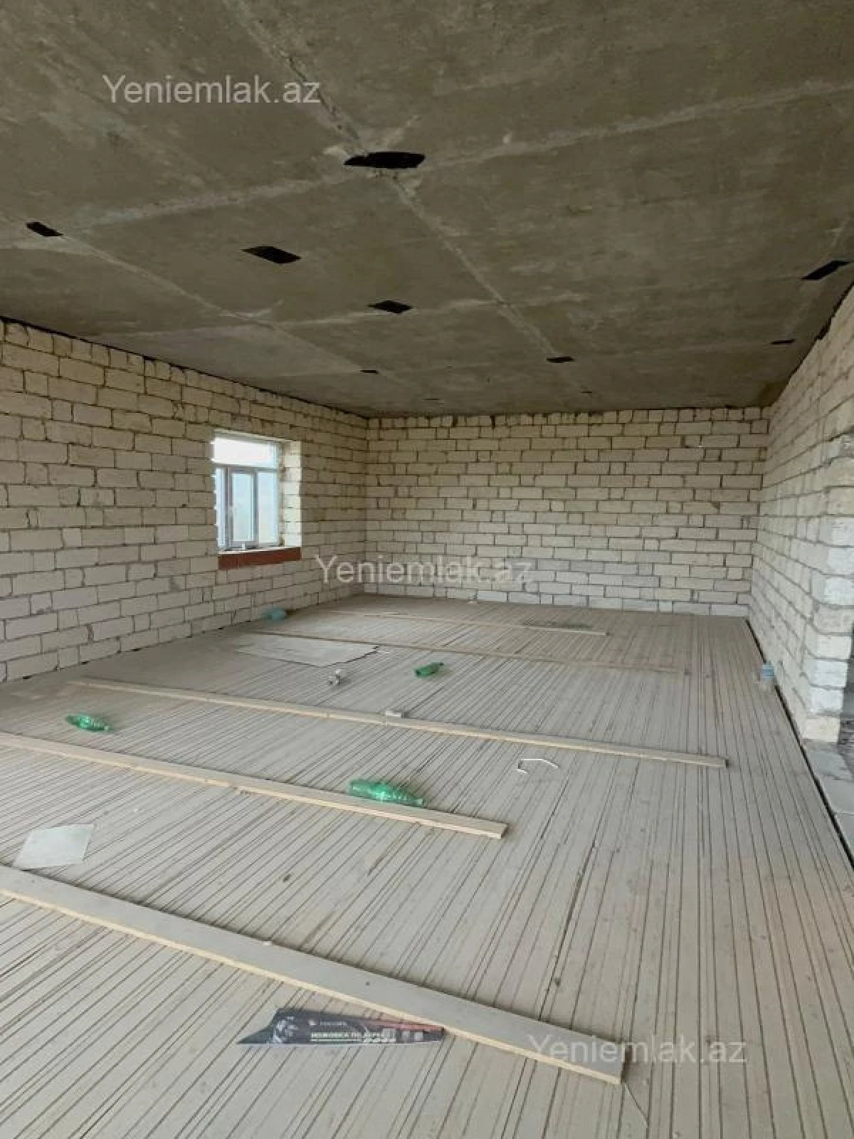 Satılır 6 otaqlı həyət evi 288 m²