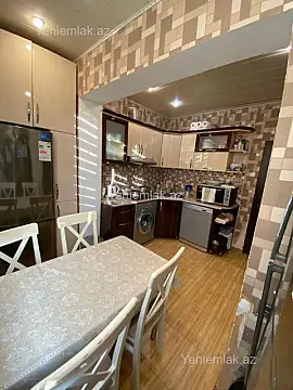Satılır 3 otaqlı köhnə tikili 85 m²