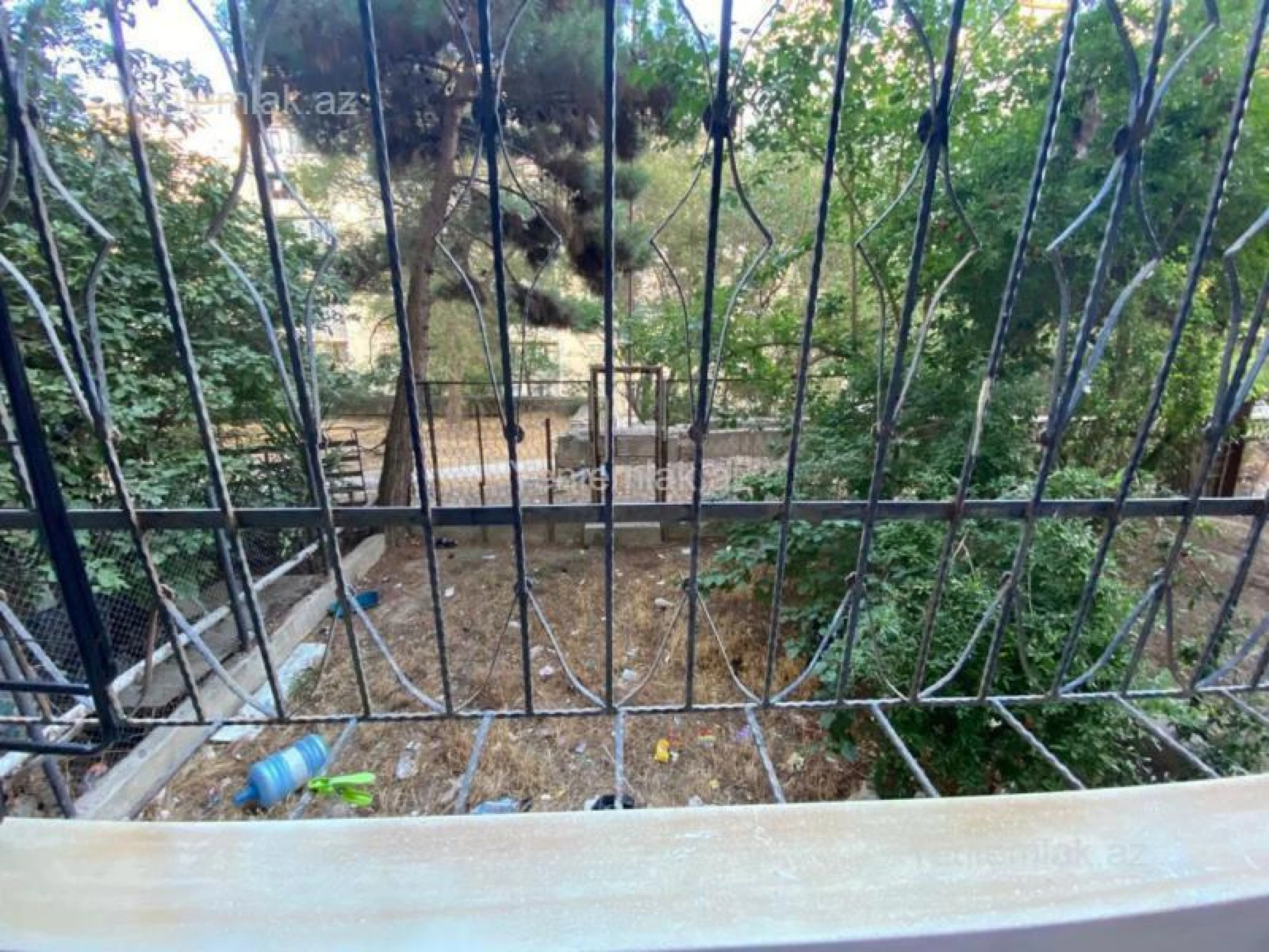 Satılır 3 otaqlı köhnə tikili 85 m²