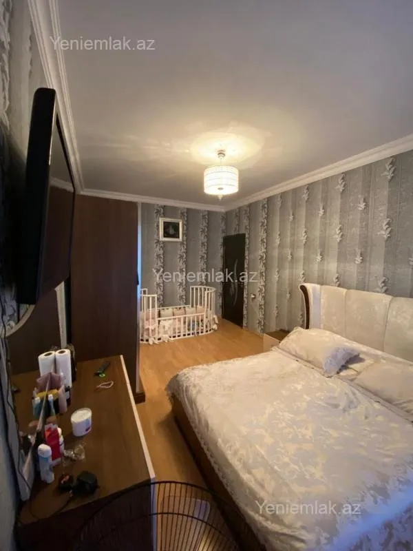 Satılır 3 otaqlı köhnə tikili 85 m²