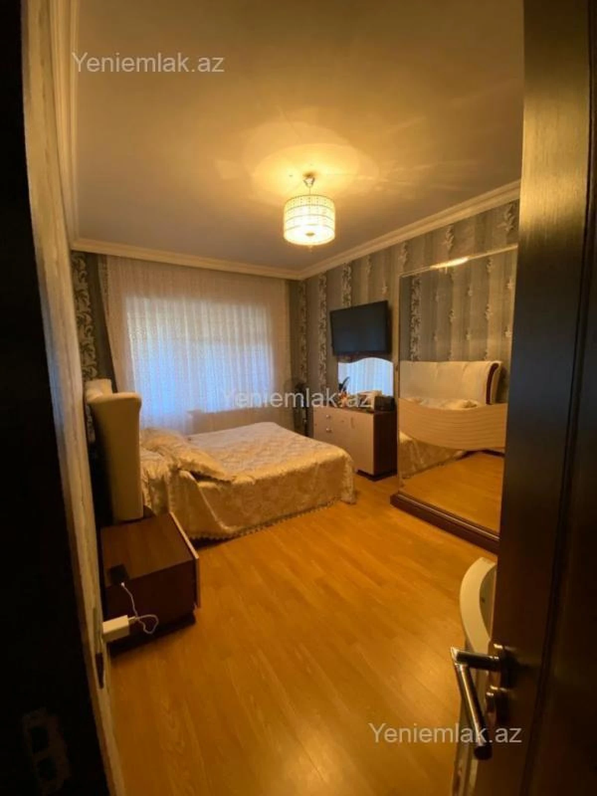 Satılır 3 otaqlı köhnə tikili 85 m²
