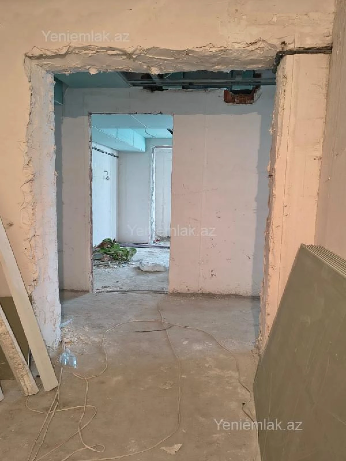 Satılır 6 otaqlı yeni tikili 270 m²