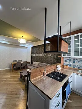 Satılır 3 otaqlı yeni tikili 85 m²