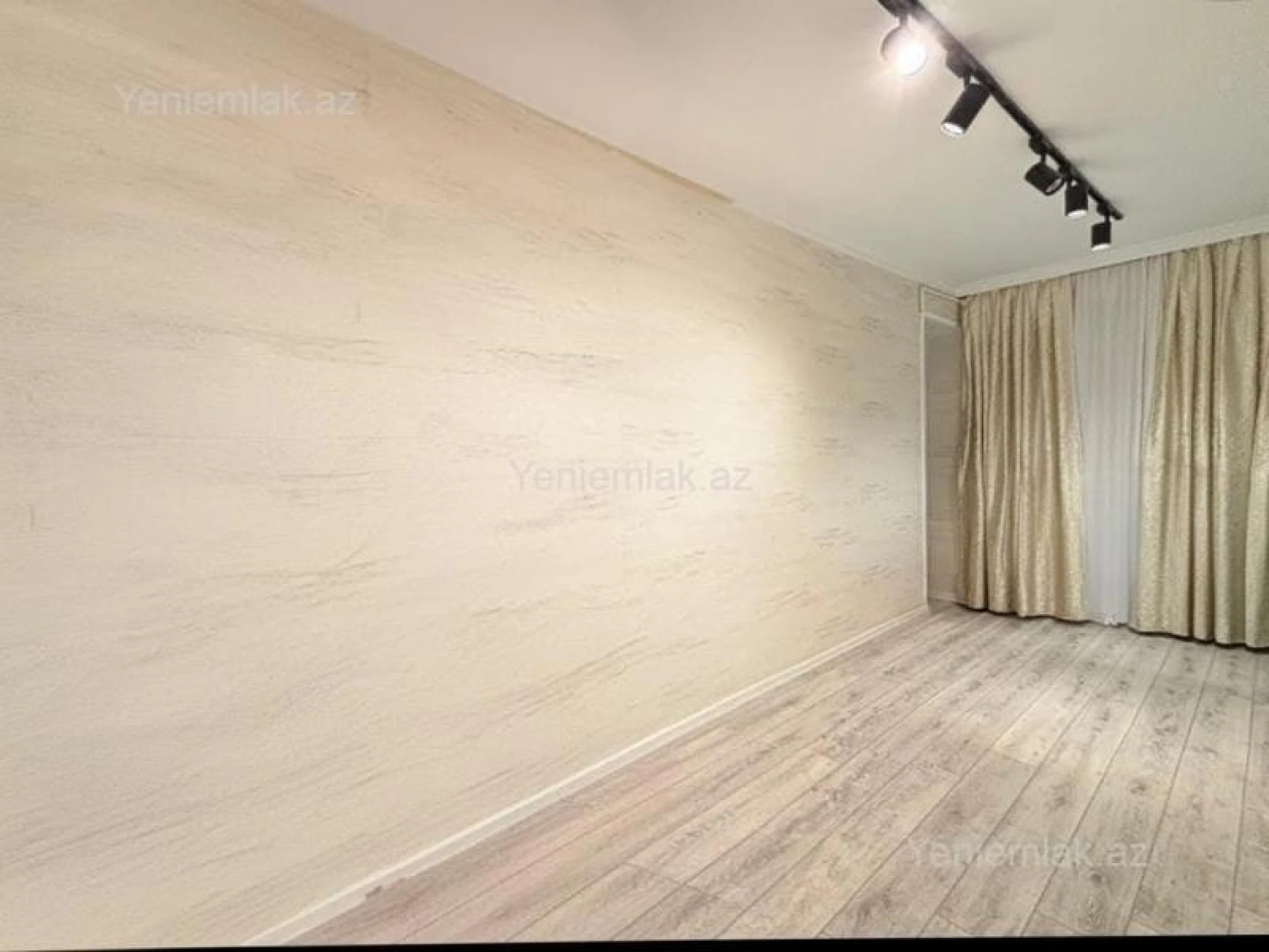 Satılır 3 otaqlı yeni tikili 76 m²