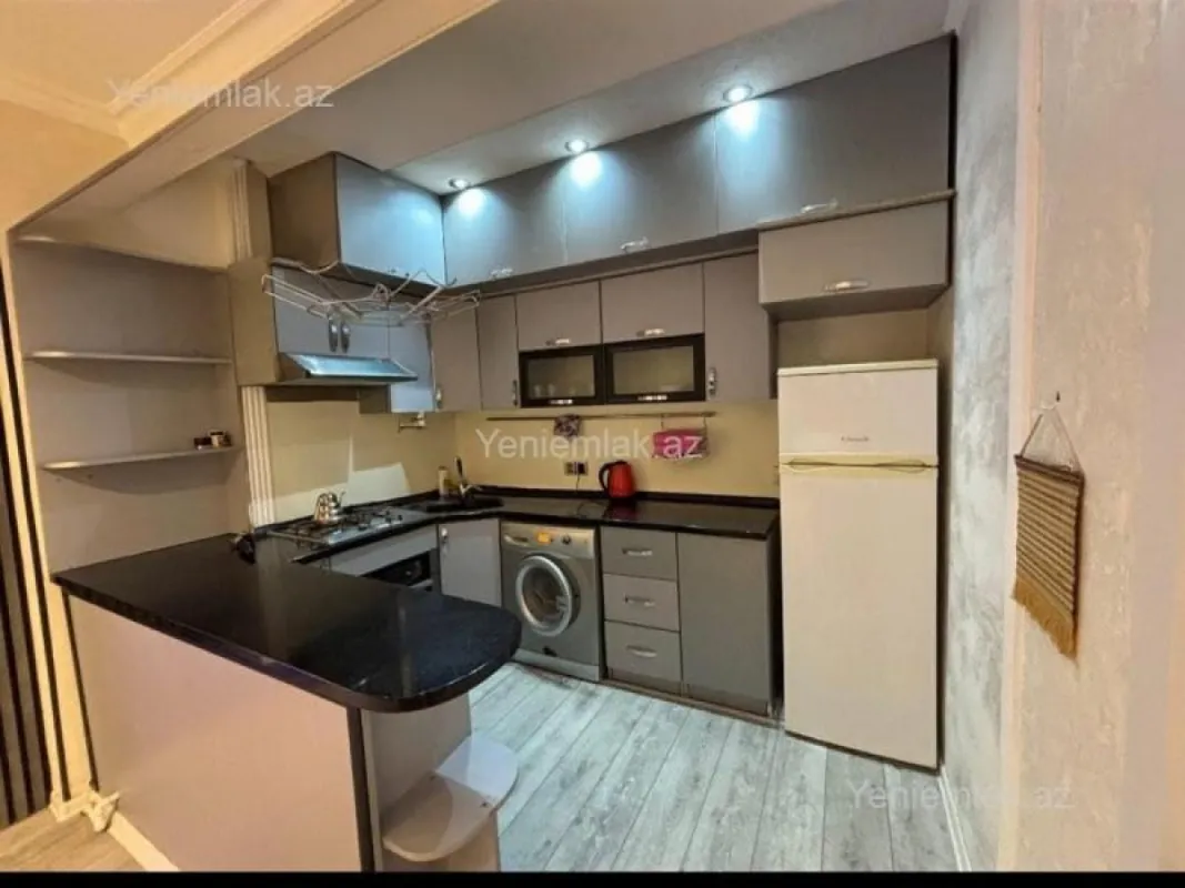 Satılır 3 otaqlı yeni tikili 76 m²