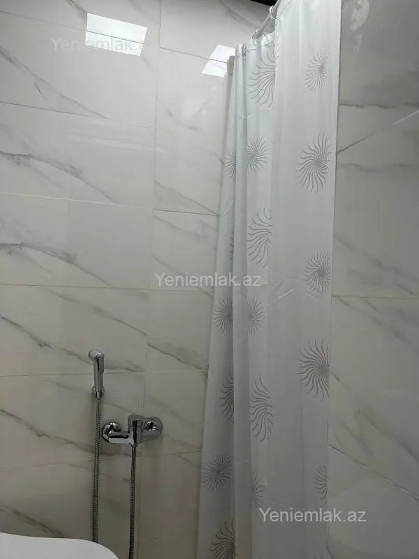 Satılır 2 otaqlı köhnə tikili 38 m²