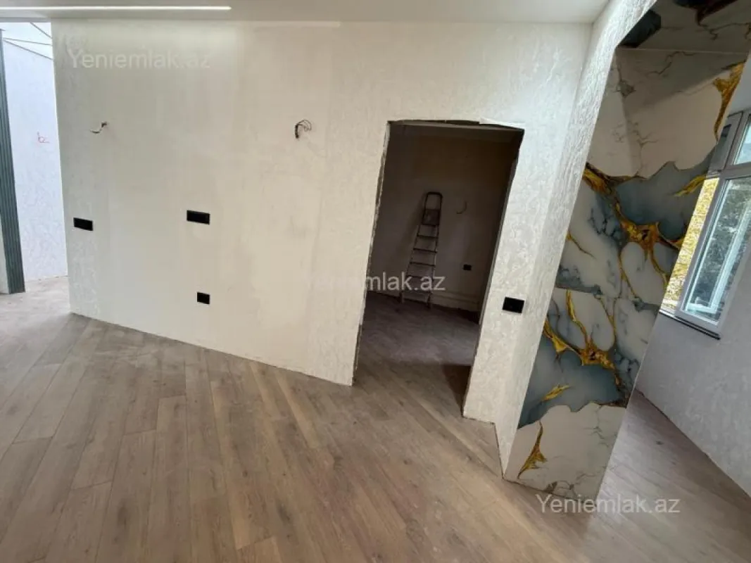 Satılır 1 otaqlı köhnə tikili 40 m²