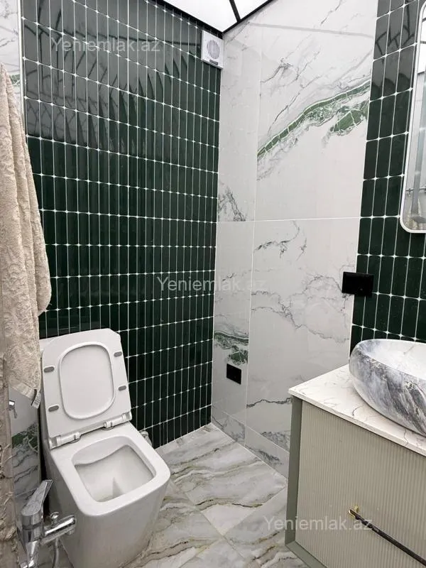 Satılır 1 otaqlı köhnə tikili 40 m²