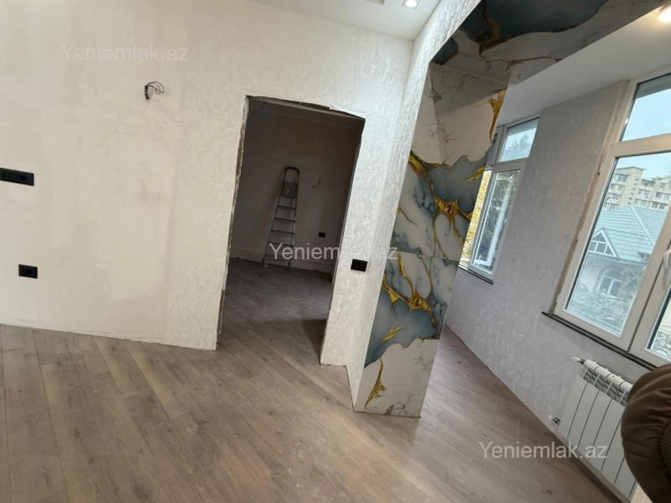 Satılır 1 otaqlı köhnə tikili 40 m²