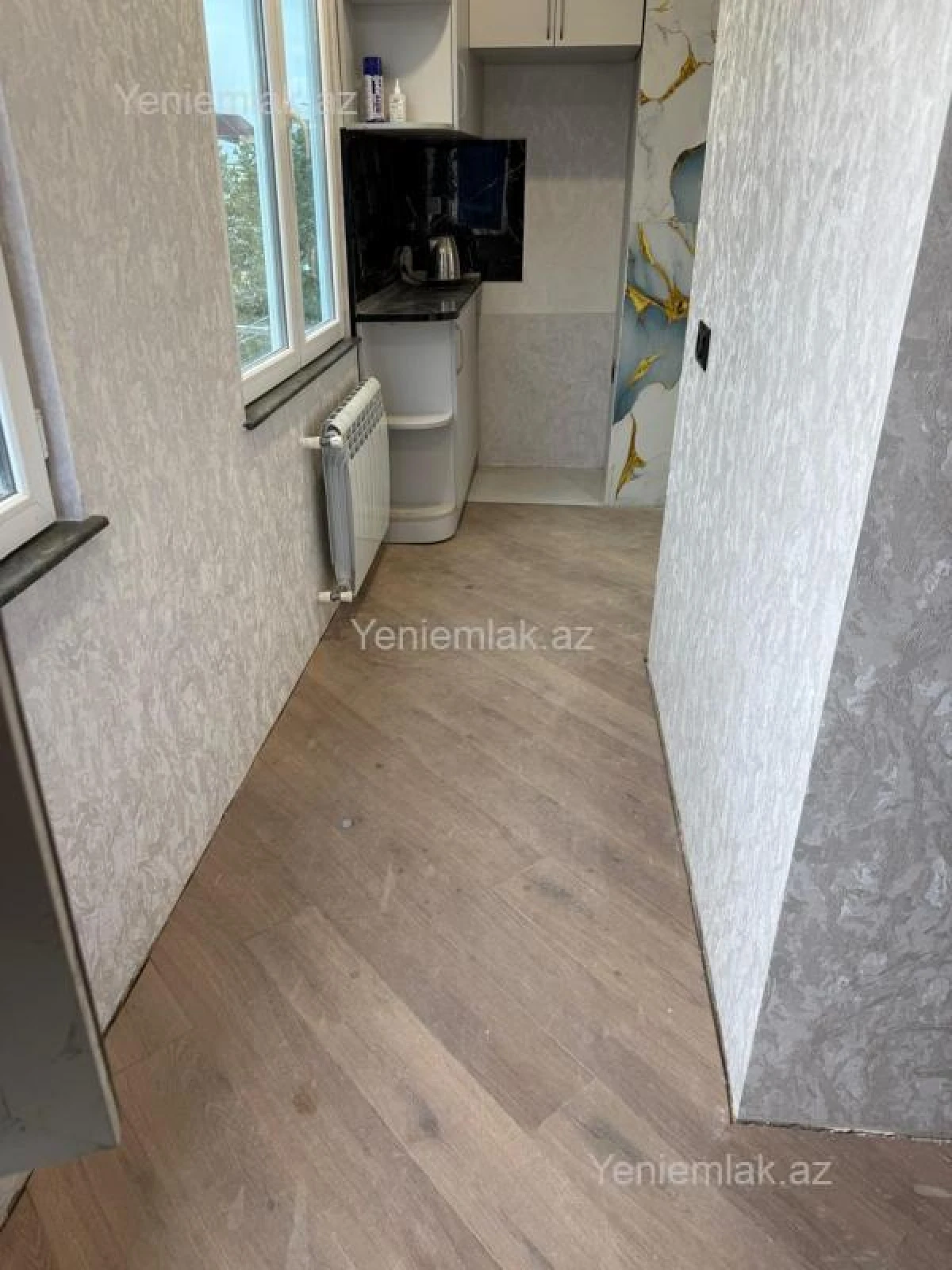 Satılır 1 otaqlı köhnə tikili 40 m²