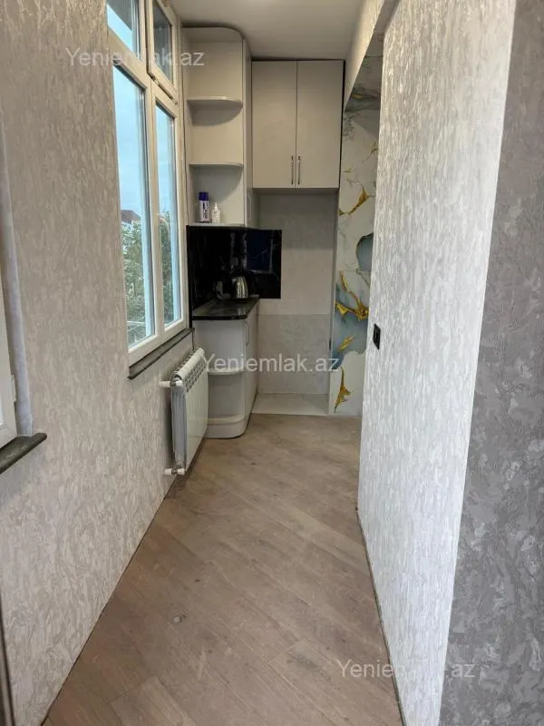 Satılır 1 otaqlı köhnə tikili 40 m²