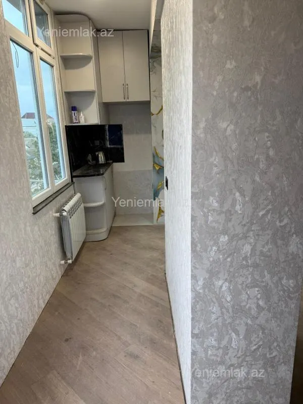 Satılır 1 otaqlı köhnə tikili 40 m²