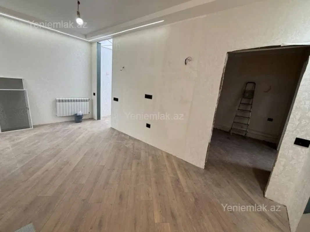Satılır 1 otaqlı köhnə tikili 40 m²