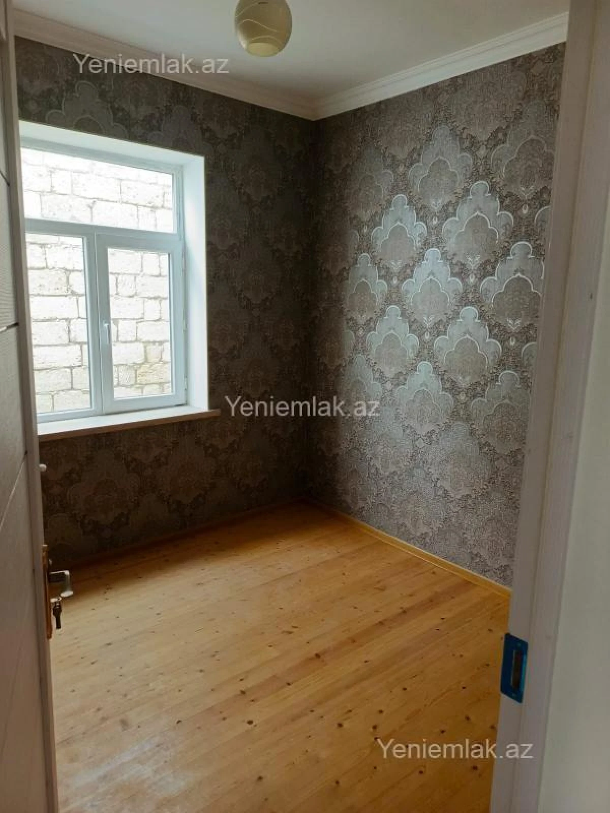 Satılır 1 otaqlı həyət evi 60 m²