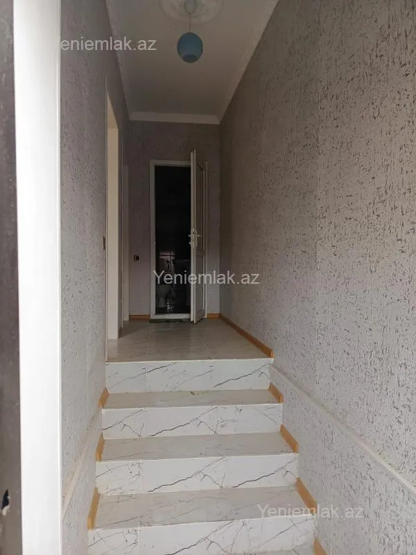 Satılır 1 otaqlı həyət evi 60 m²