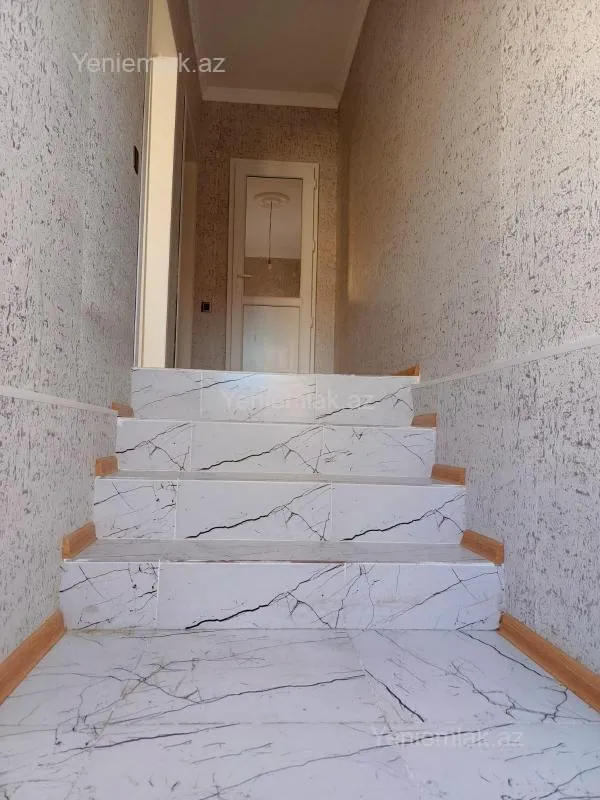 Satılır 1 otaqlı həyət evi 60 m²