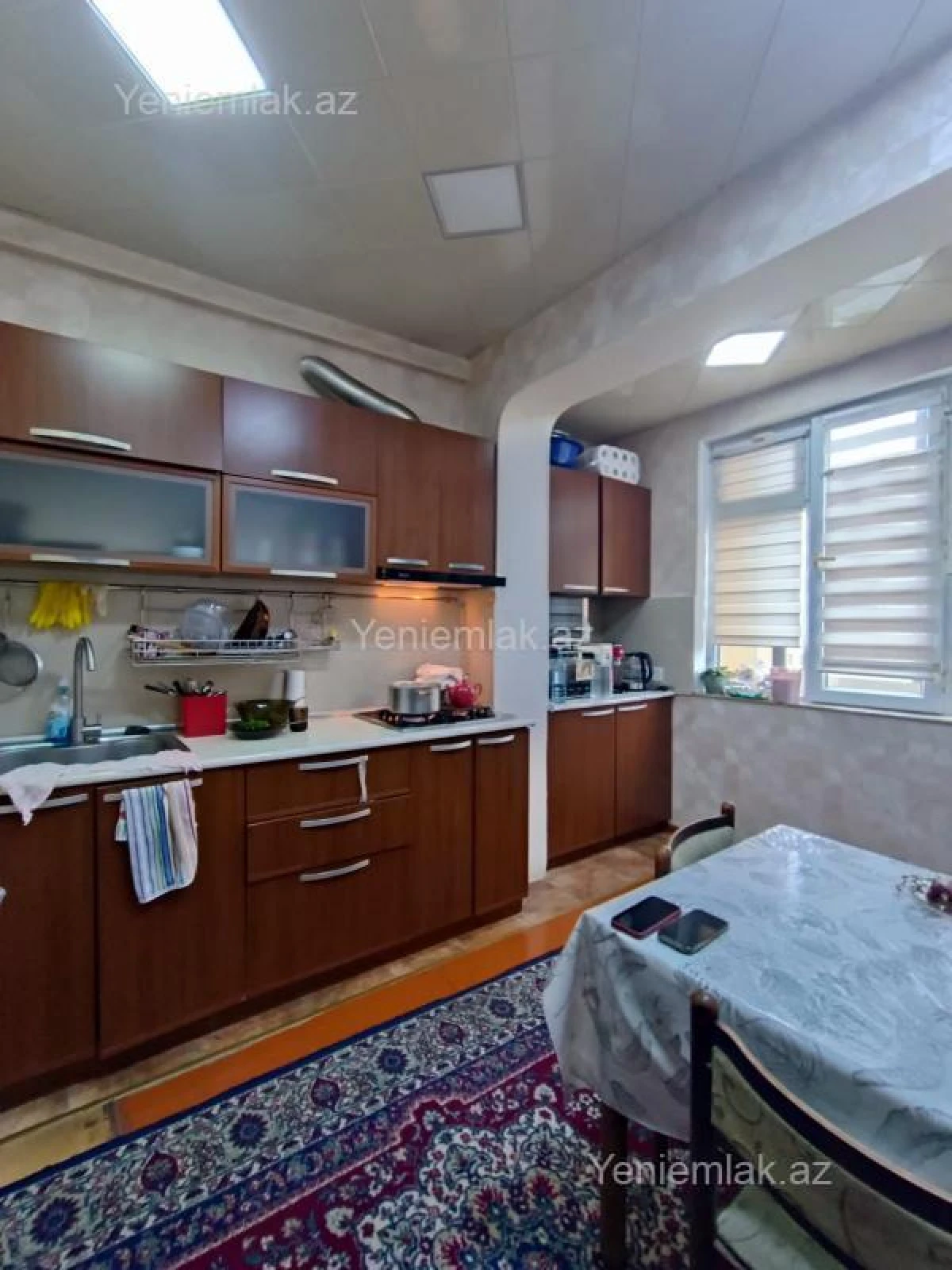 Satılır 2 otaqlı köhnə tikili 65 m²