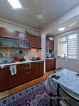 Satılır 2 otaqlı köhnə tikili 65 m²